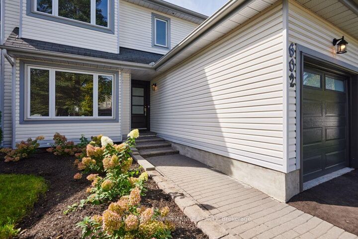 Property Photo:  602 Brome Crescent  ON K4A 3G7 