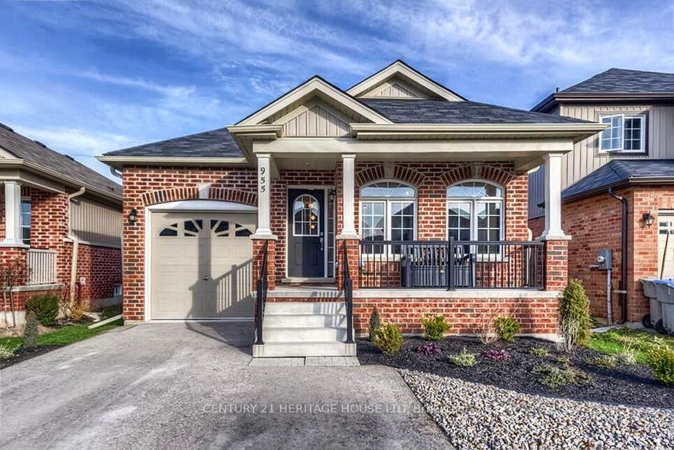 Property Photo:  955 Adams Avenue S  ON N4W 0E6 