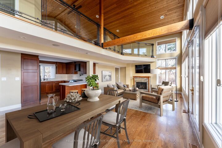 Property Photo: 75 Maple Avenue S 4 ON L5H 2R7