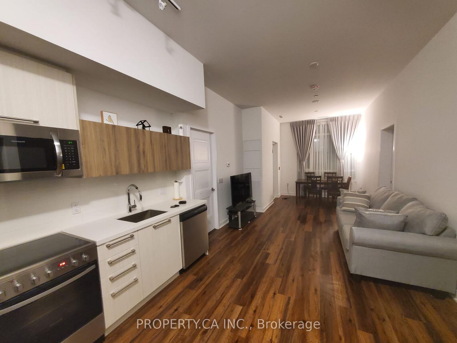 Property Photo:  25 Neighbourhood Lane 104  ON M9Y 0C4 