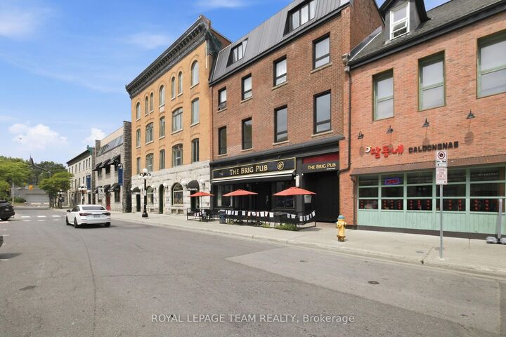 Property Photo:  21 York Street 2  ON K1N 5S7 