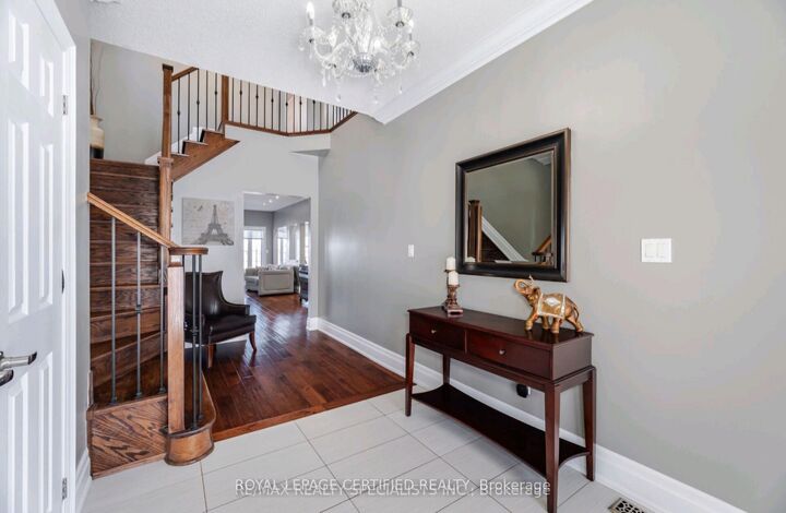 Property Photo:  122 Teal Crest Circle  ON L6X 2Z3 