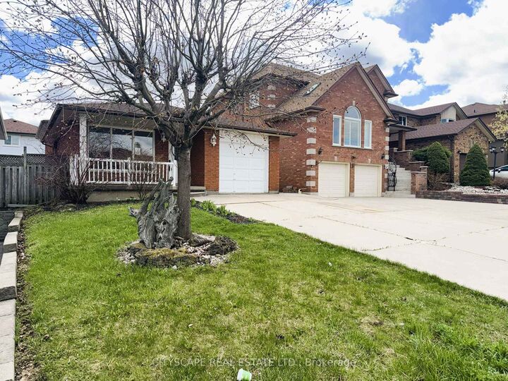 Property Photo:  7 Quincy Court  ON L8W 2T4 