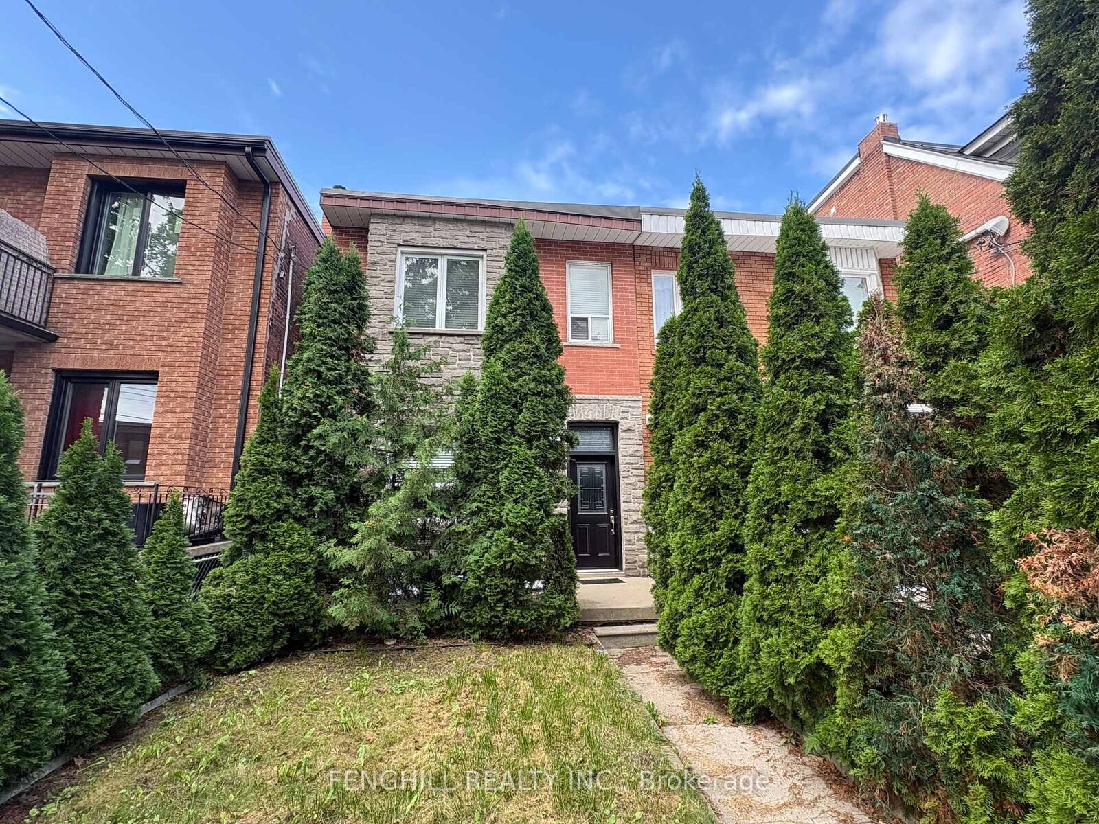 Property Photo:  270 Clinton (Main Level) Street  ON M6G 2Y6 