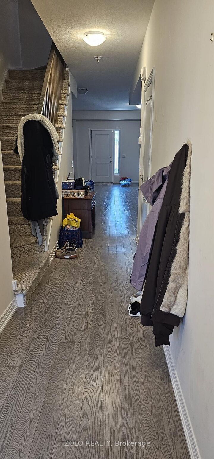 Property Photo:  77 Diana Avenue 77  ON N3T 0R6 