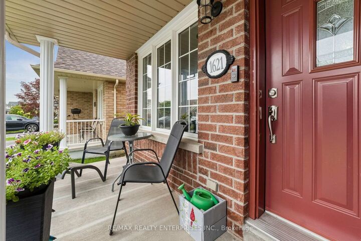 Property Photo:  1621 Northfield Avenue  ON L1K 0K8 