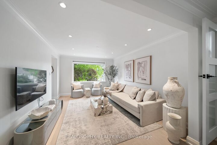 Property Photo:  69 Squires Avenue  ON M4B 2R7 