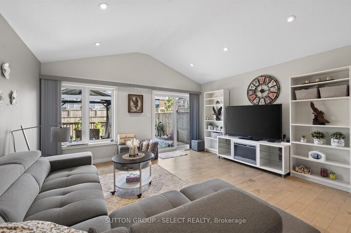Property Photo:  17 Cortland Terrace  ON N5R 0J6 