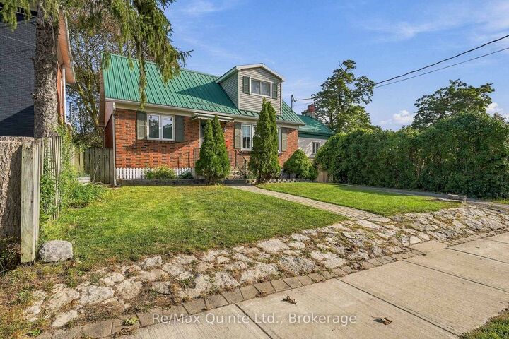 Property Photo:  170 Moira Street W  ON K8P 1T5 