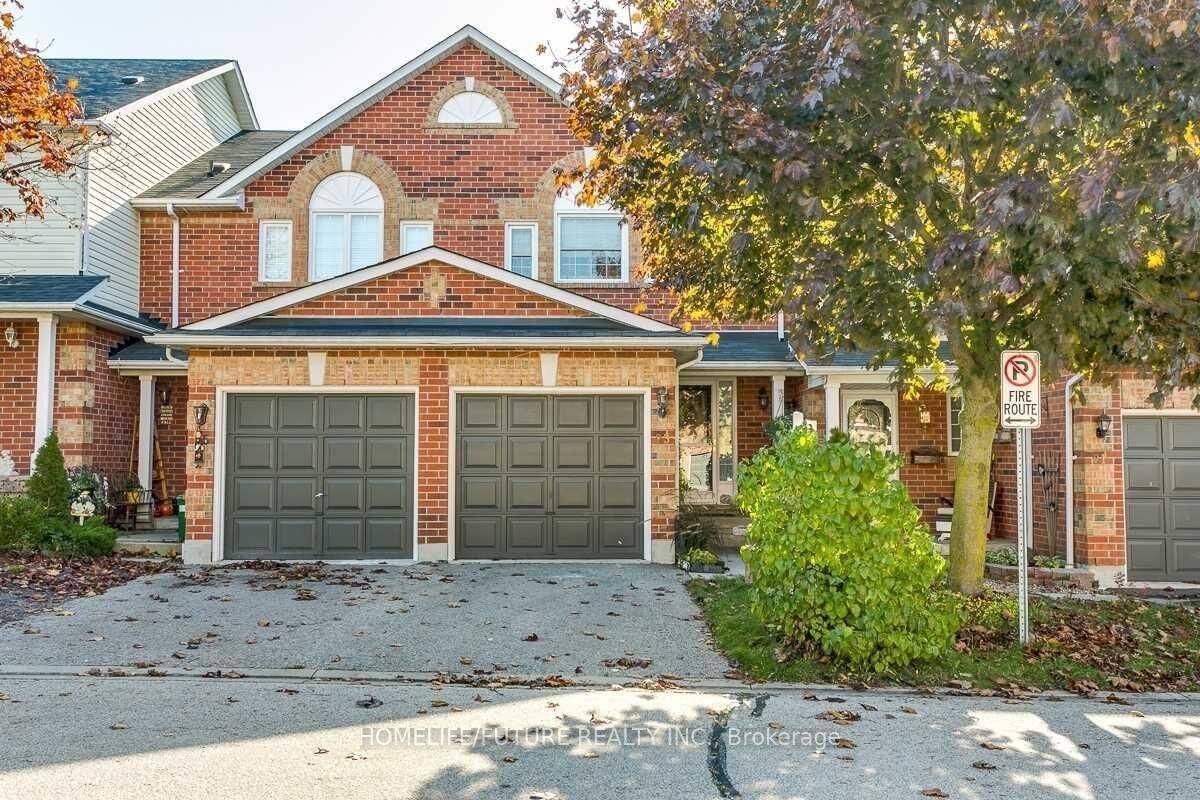 Property Photo:  23 Lick Pond Way  ON L1N 9K5 