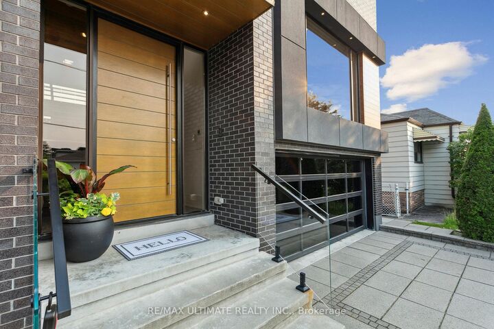 Property Photo:  1139 Glengrove Avenue W  ON M6B 2K5 