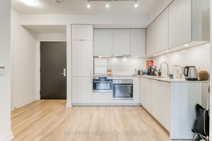 Property Photo: 158 Front Street E 210 ON M5A 0K9