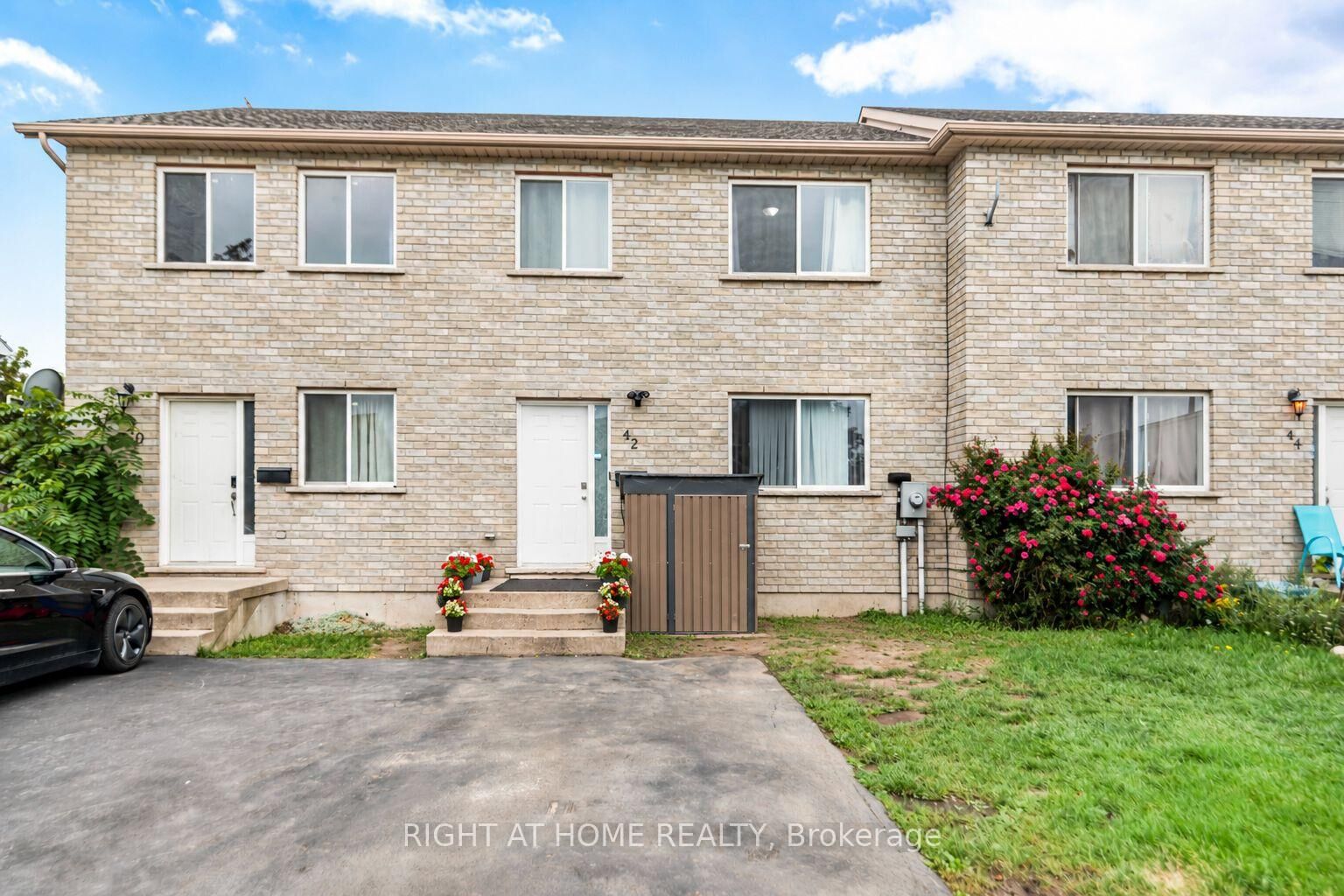 Property Photo:  42 Saturn Road  ON L3K 6E1 