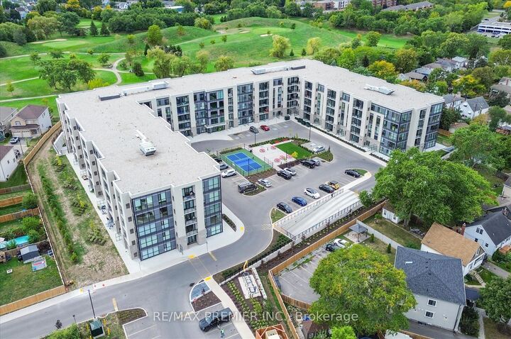 Property Photo: 50 Herrick Avenue Lp-17 ON L2P 0B8