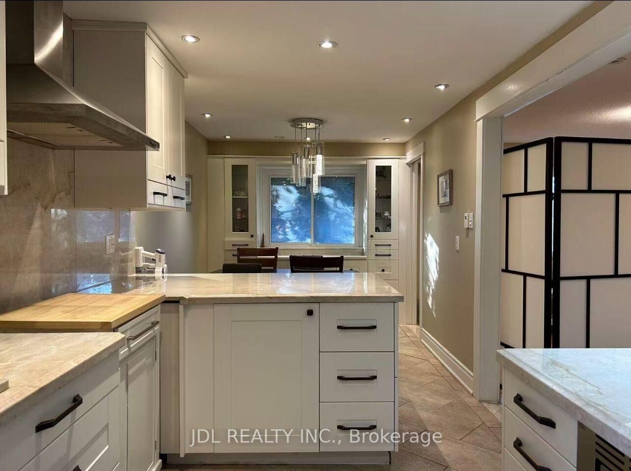 Property Photo:  80 Mosedale Cres Crescent Master Bedroom 2nd Floor  ON M2H 2L7 