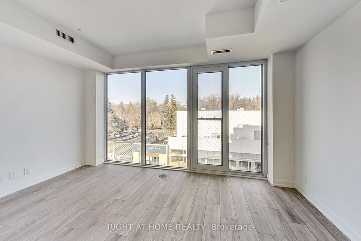 Property Photo:  2020 Bathurst Street 519  ON M5P 0A6 