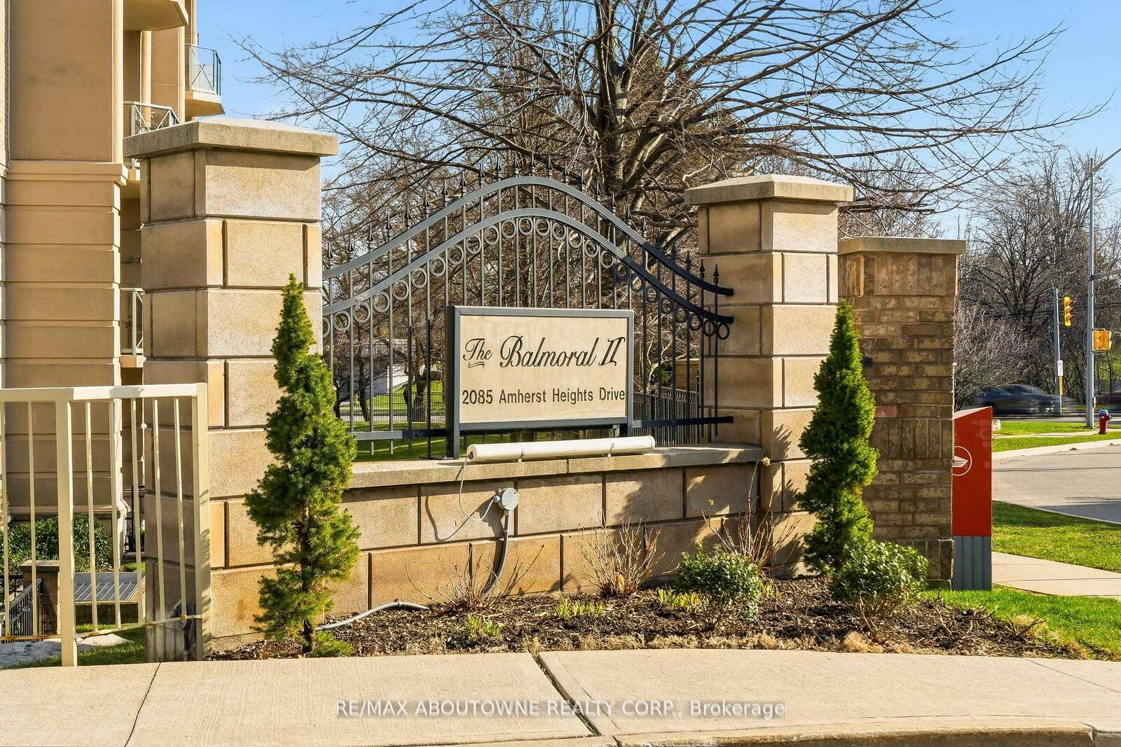 Property Photo:  2085 Amherst Heights 209  ON L7P 5C2 