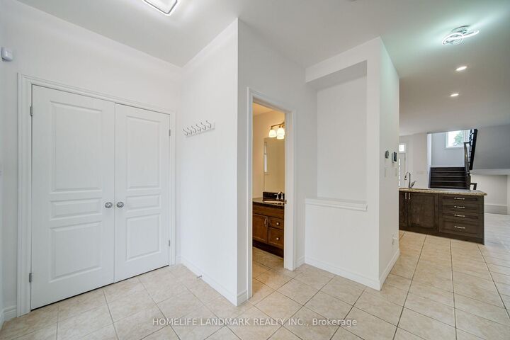 Property Photo:  202 Fair Street  ON L9K 0B8 
