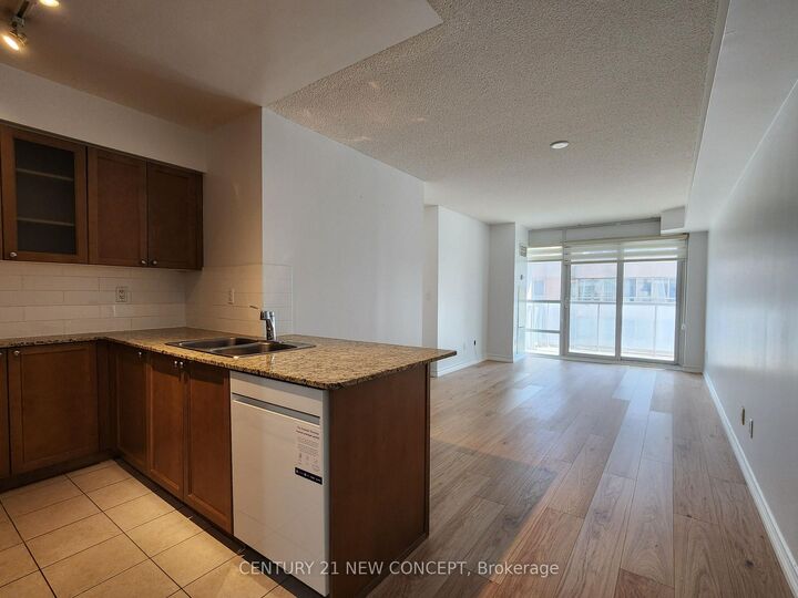 Property Photo: 761 Bay Street 1806 ON M5G 2R2