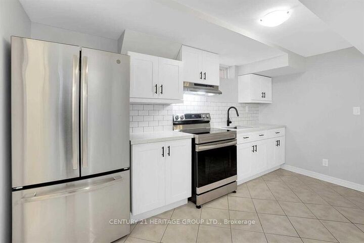 Property Photo:  521 Heddle Crescent  ON L3X 2J4 