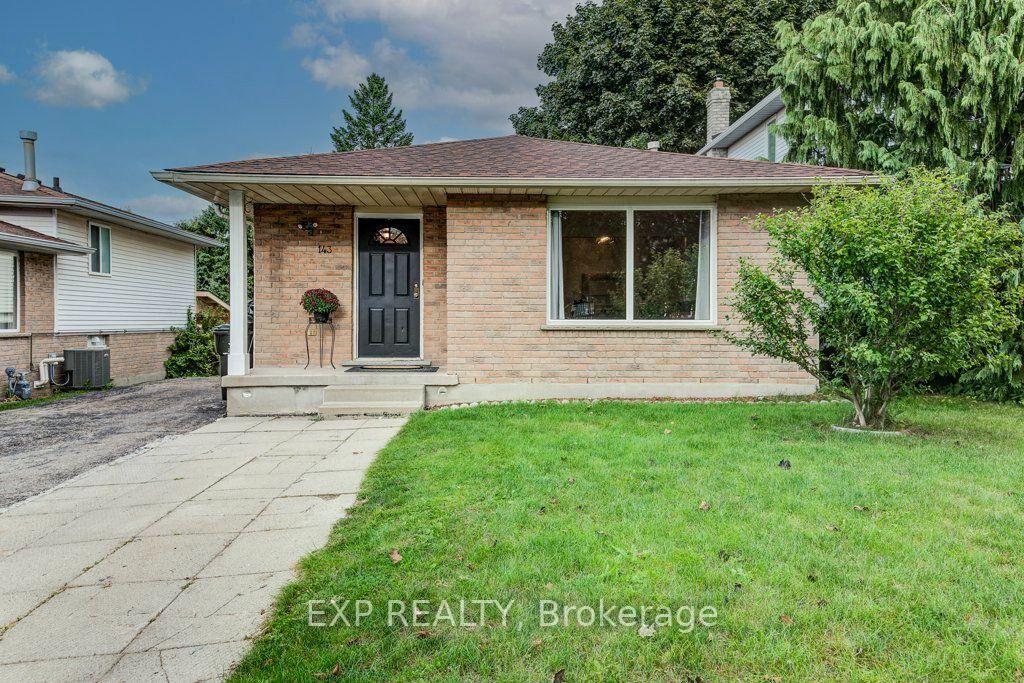 Property Photo:  143 Sunrise Place  ON N2B 3S8 