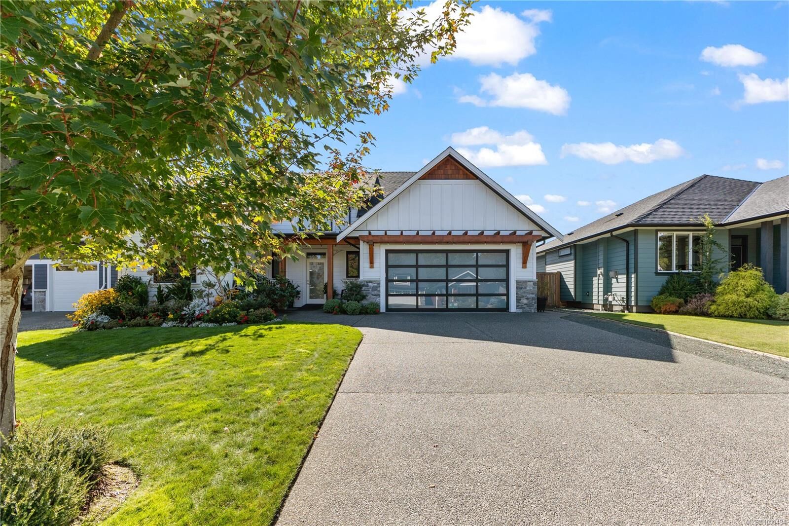 Property Photo:  711 Salal St  BC V9H 0E3 