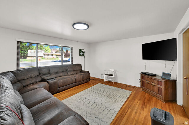 Property Photo:  6312 S 560 E  UT 84107 