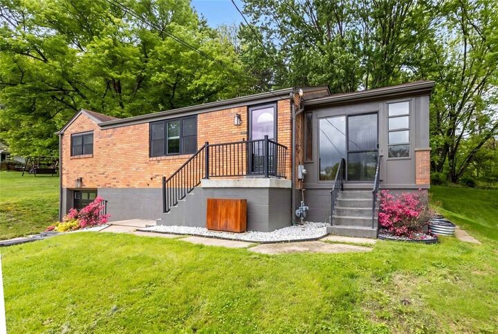 Property Photo: 503 Brookdale Dr PA 15215