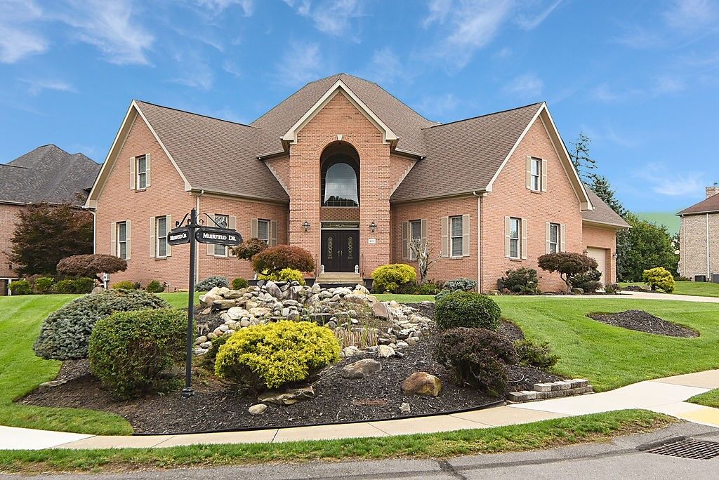 Property Photo:  4010 Muirfield Drive  PA 15142 