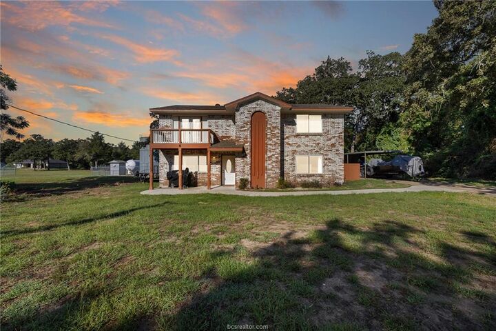 Property Photo:  174 Masters Place  TX 77871 