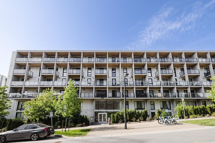 Property Photo:  9888 University Crescent 5F  BC V5A 0G4 
