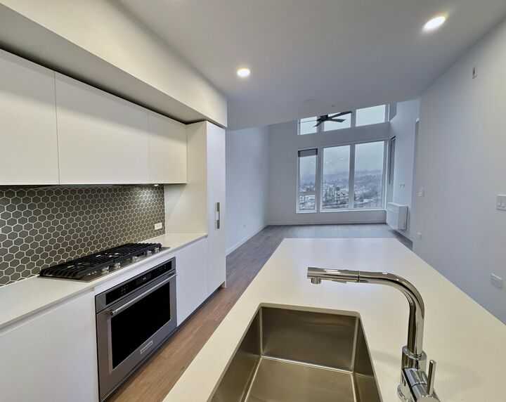 Property Photo:  1504 Scott Road 613  BC V8B 1G4 