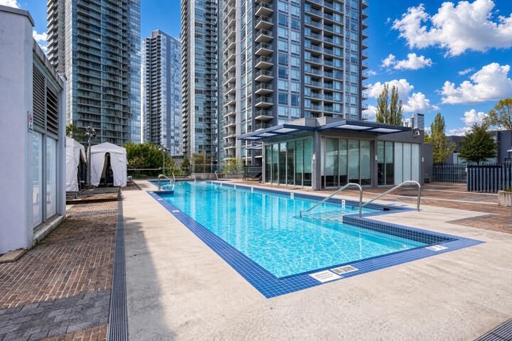 Property Photo:  13750 100 Avenue 707  BC V3T 0L3 