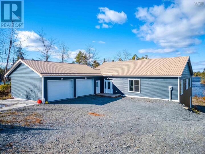 Property Photo: 256 Heritage Way 34 NS B0N 1Z0