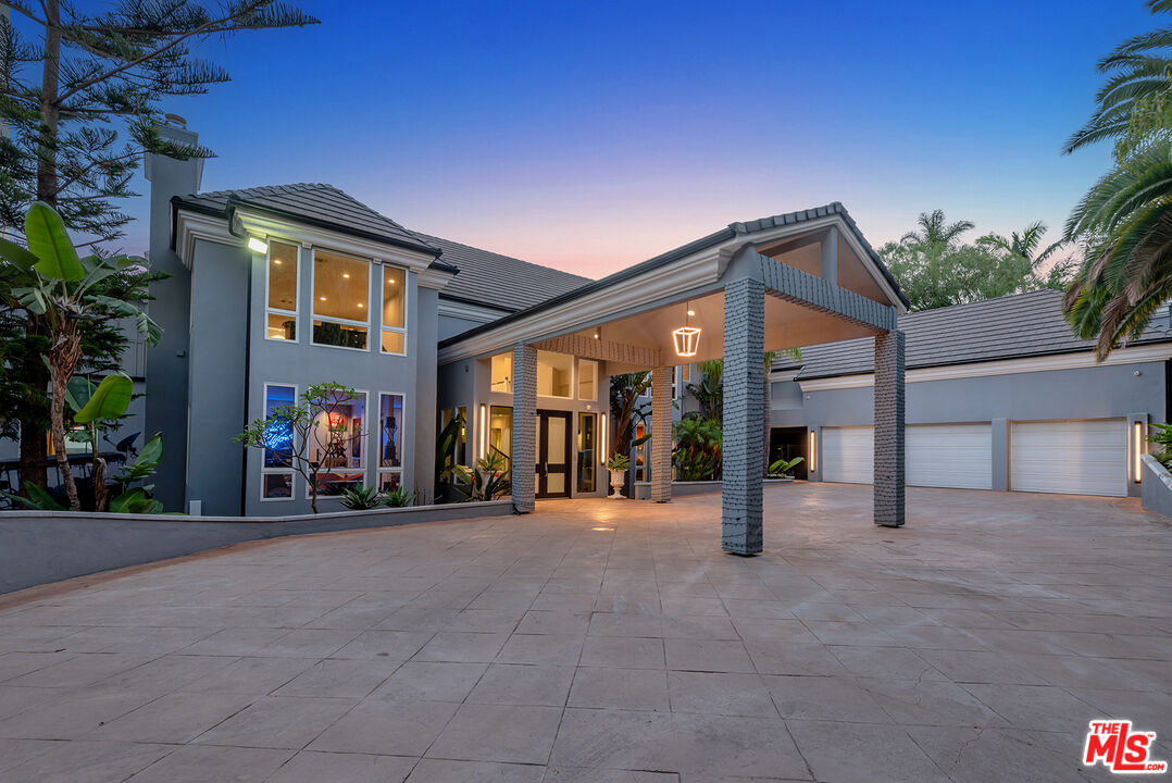 Property Photo:  27551 Pacific Coast Hwy  CA 90265 