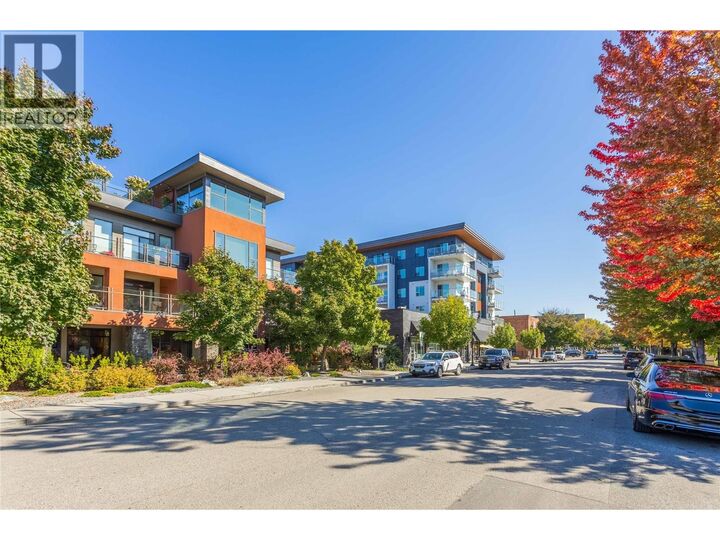 Property Photo:  446 West Avenue 102  BC V1Y 4Z2 