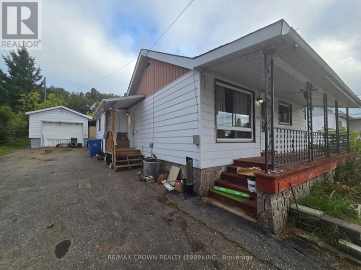 Property Photo:  540 Brydges Street  ON P0H 1V0 