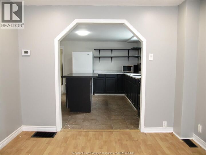 Property Photo:  240 George St  ON N9V 2E9 