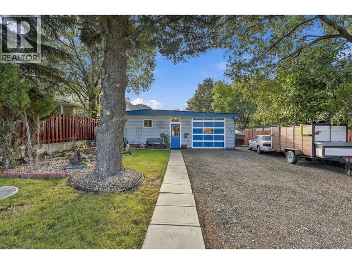 Property Photo:  749 Klahanie Drive  BC V2C 5R1 