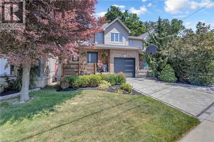 Property Photo:  5 Grand River Avenue  ON N3T 4Z3 