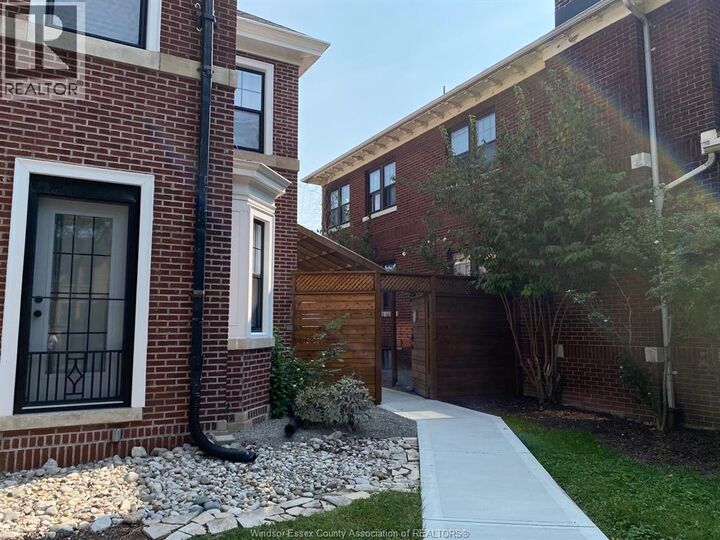 Property Photo:  1610 Victoria Avenue Upper  ON N8X 1P7 