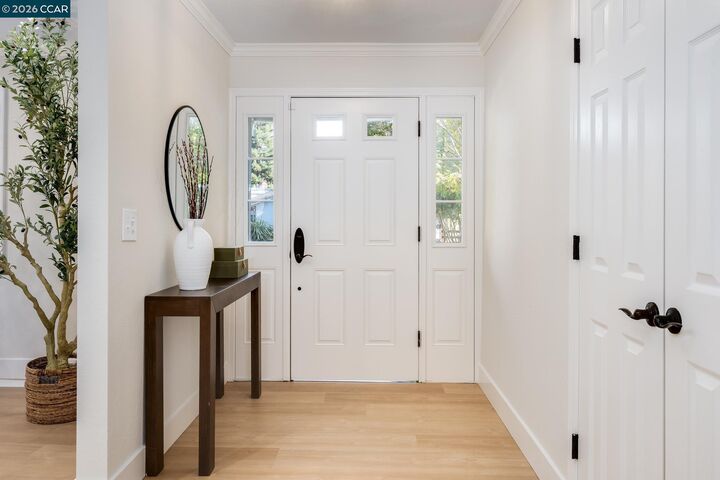 Property Photo: 178 Paraiso Drive CA 94526