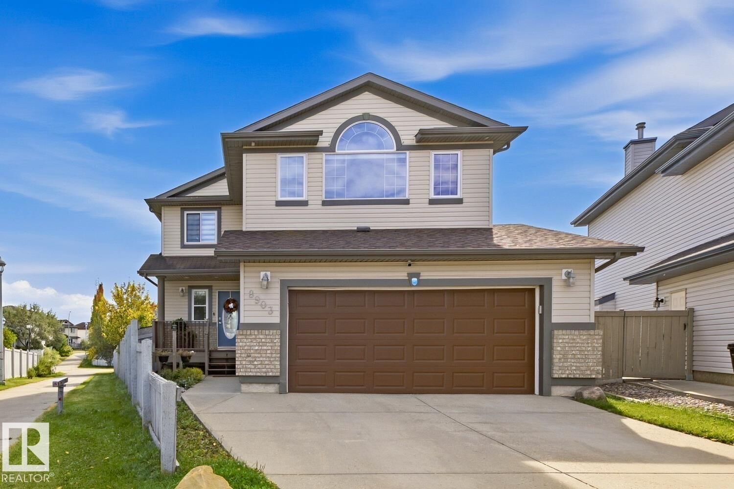 Property Photo:  8903 176 Avenue NW  AB T5Z 0A7 