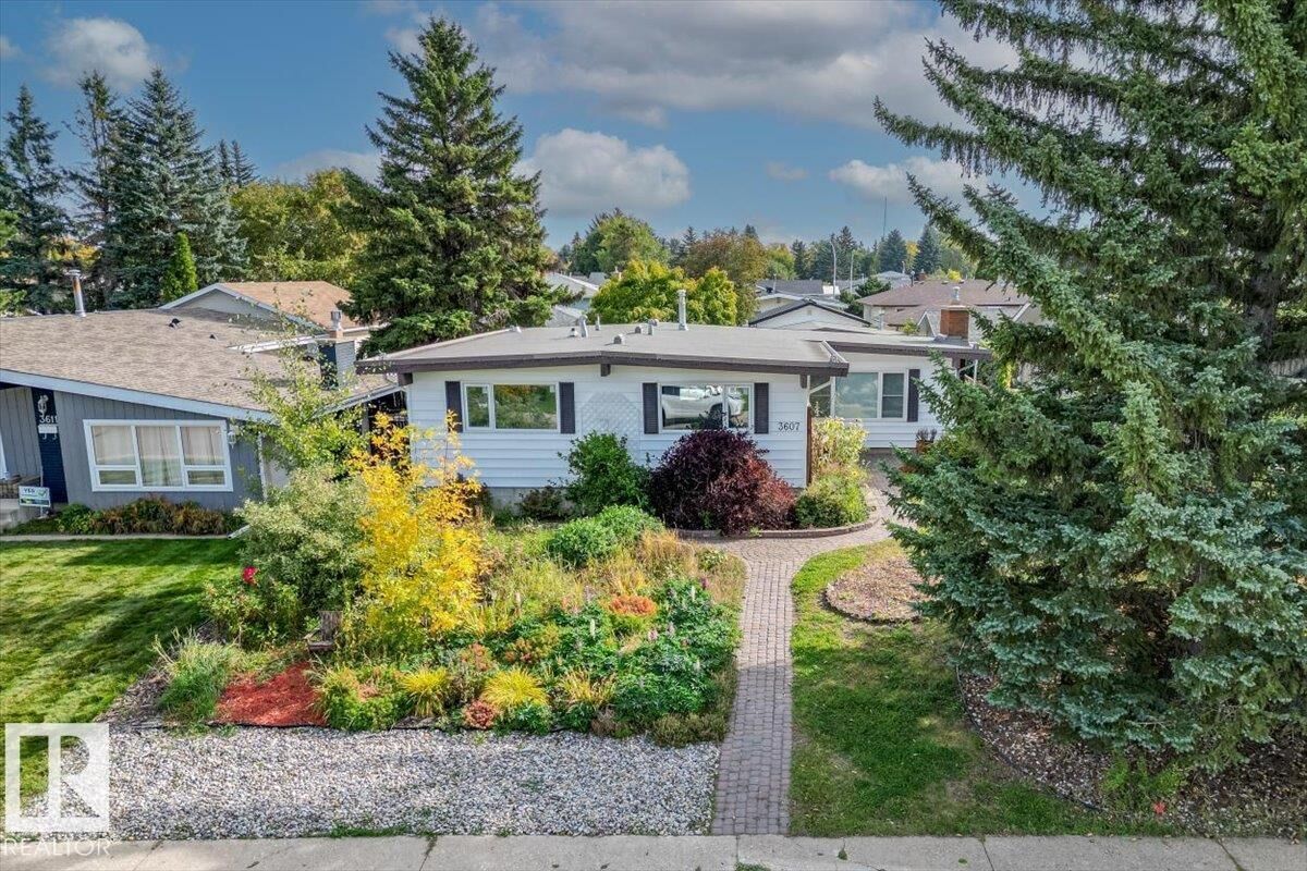 Property Photo:  3607 106A Street NW  AB T6J 1A7 