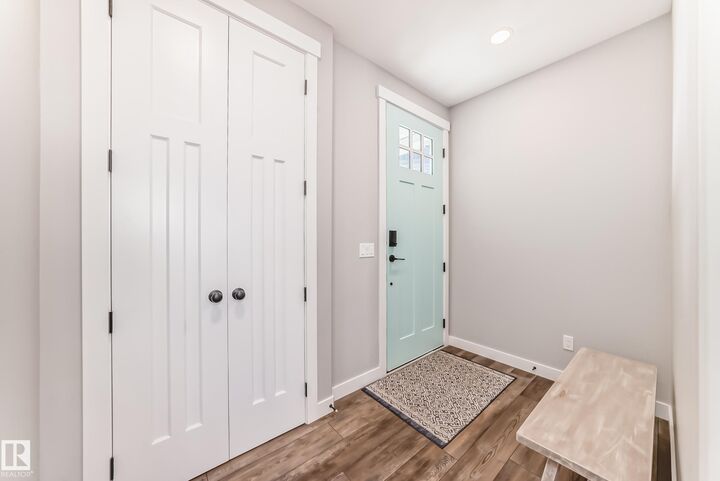 Property Photo:  22380 93 Avenue NW  AB T5T 7L9 