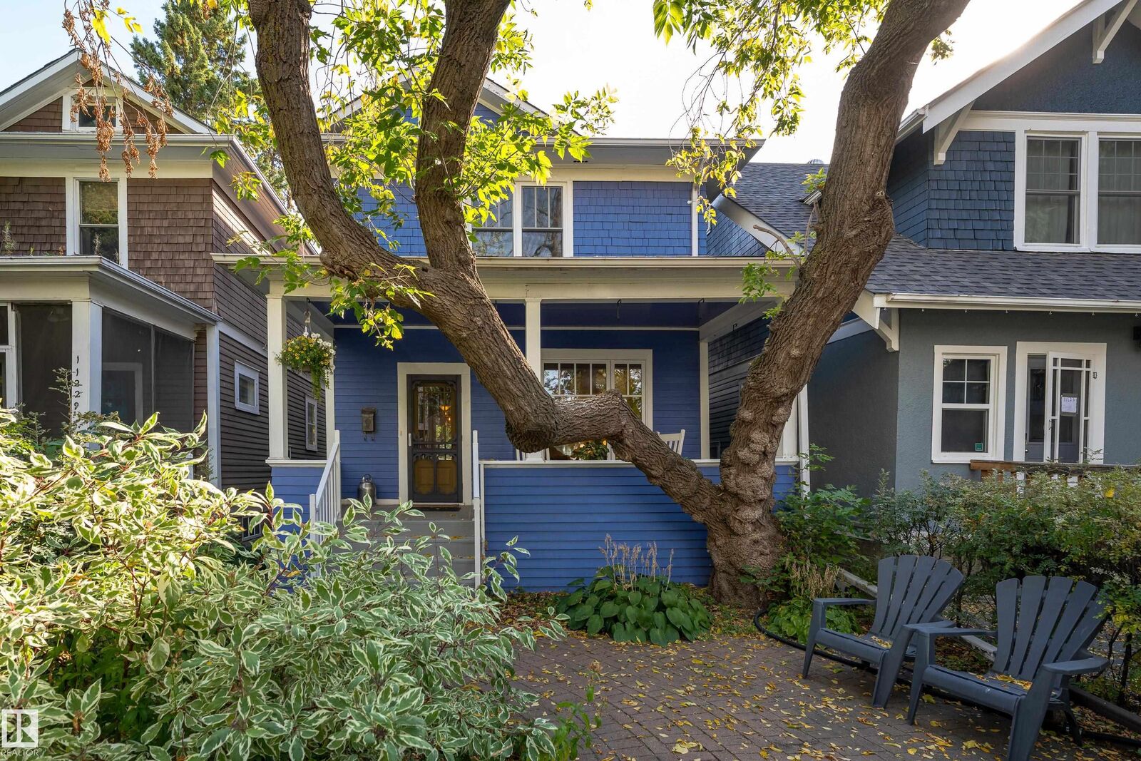 Property Photo:  11225 127 Street NW  AB T5M 0T7 