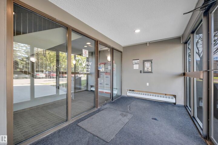 Property Photo:  18204 93 Avenue NW 101  AB T5T 2V2 
