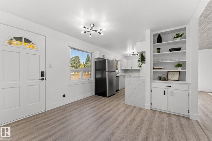 Property Photo:  970 Alder Ave  AB T8A 1V6 