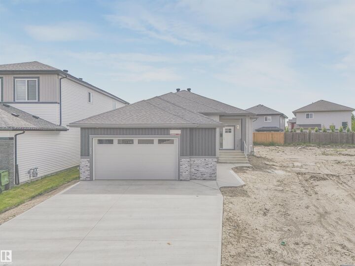 Property Photo:  22 Dalquist Bay  AB T9E 1N7 