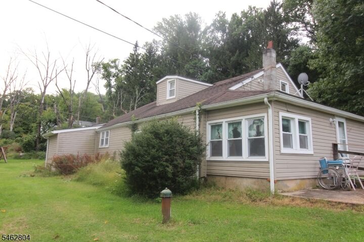Property Photo:  498 Bellis Road  NJ 08804 